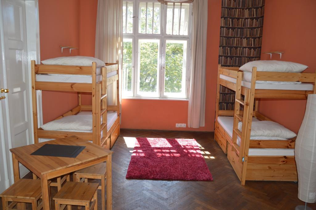 Old Walls Hostel Cracovie Chambre photo